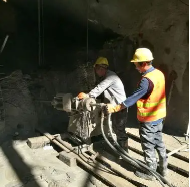 郊区水下抗分散灌浆料特点 水下不分散注浆料介绍